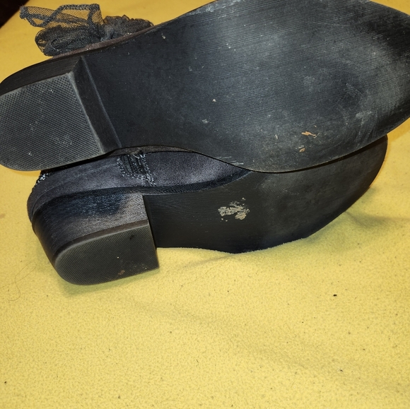 Like New Fashion Ankle Booties - Picture 4 of 9